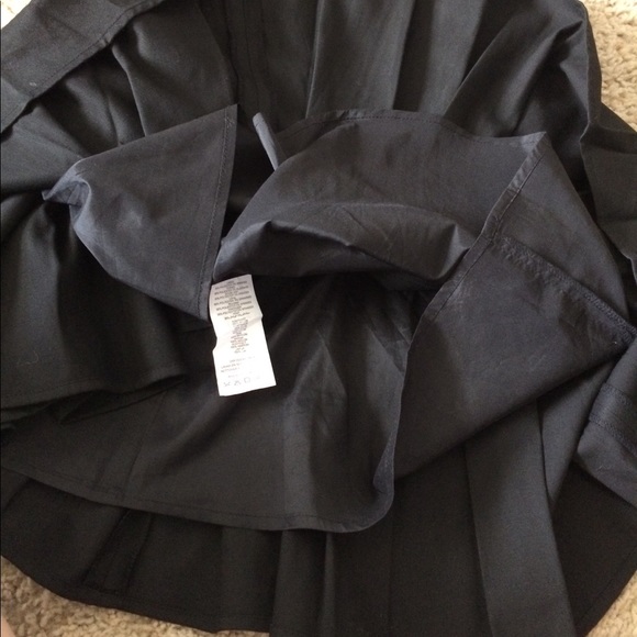 Bebe mini pleated skirt with lining - Picture 5 of 6